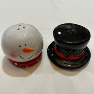 Holiday Snowman and Top Hat Shaker Set